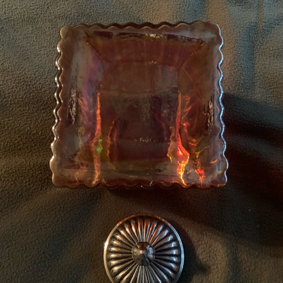 Beautiful heavyweight orange ribbed glass canisters. Both 4 1/2” x 4 1/2”. - Picture 12 of 12